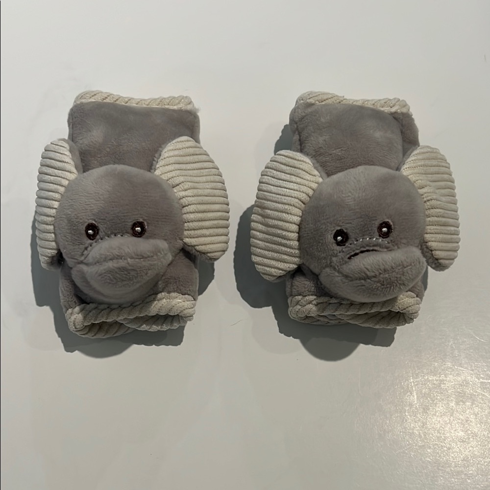 Kelly Baby 2-pc. Gray Elephant Seat Belt Covers 5 in.